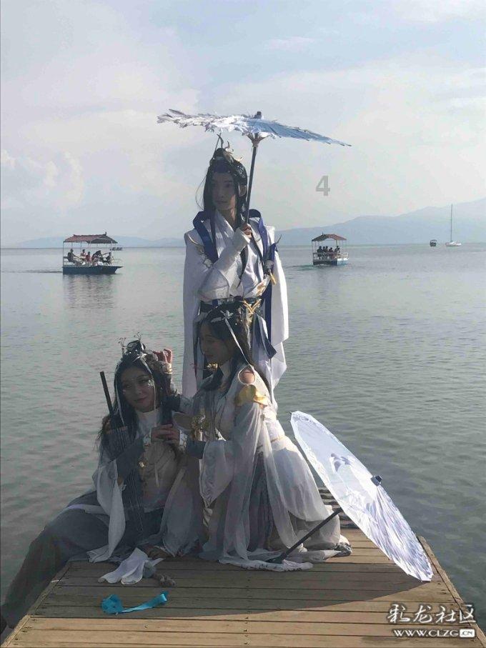 逃离诡异的森林